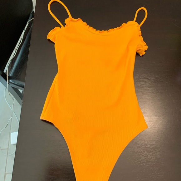 Aritzia bodysuit - Picture 1 of 2